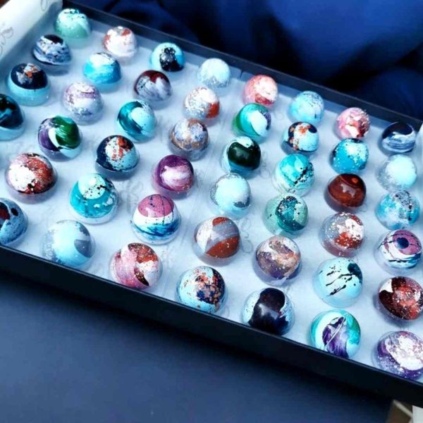 Artists collection box of 48